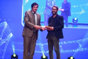 76bf0e52-e946-4f93-bfaf-f575da532911