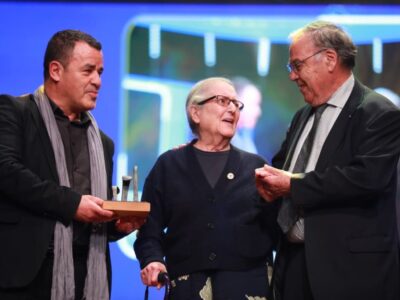 Elaine Mokhtefi, 97 ans : une ovation pour une vie entière offerte à l’Algérie