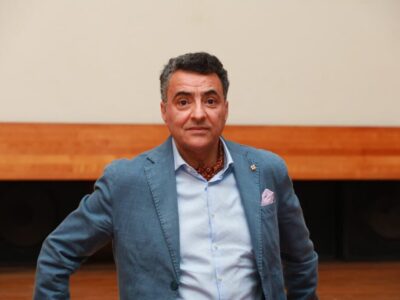 Alger – Manhattan…Par Djamel Lakehal