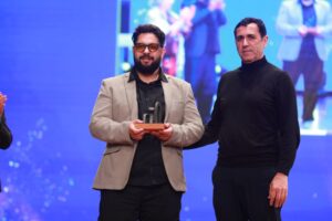 d9ff9769-84af-403e-b252-5849fb8117e7